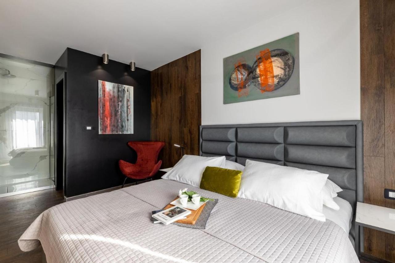 Roof 69 Rooms Split Extérieur photo